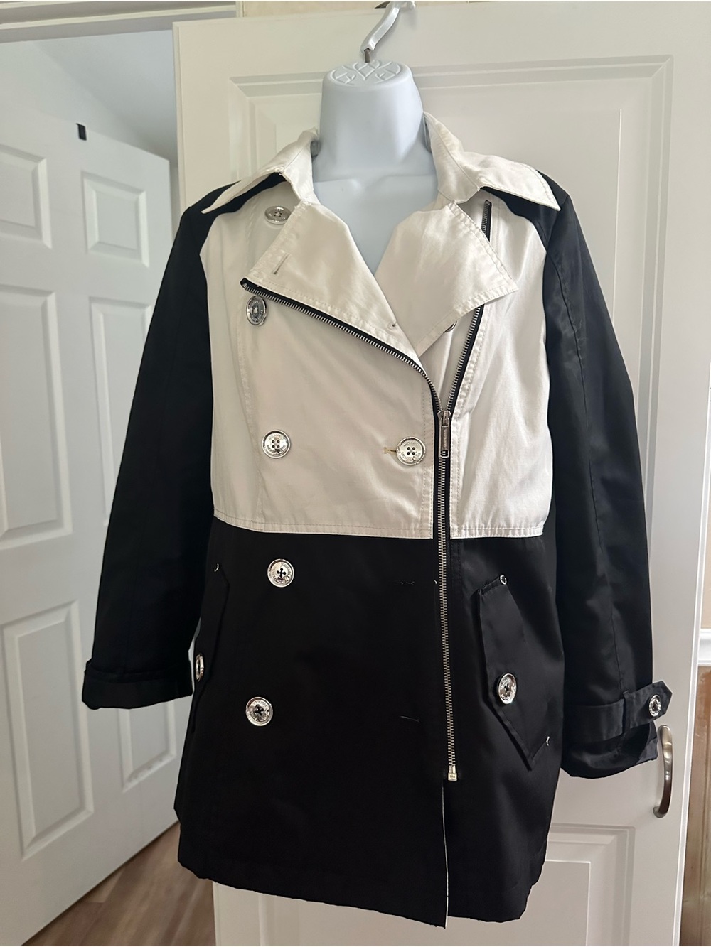 Michael Kors Black and Cream Colorblock Trench Coat - Picture 1 of 6